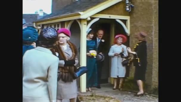 United Kingdom 1965, Home wedding scene in 60s 7 — Stock Video