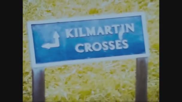 Kilmartin 1966, Kilmartin Piedras esculpidas en el cementerio celta — Vídeos de Stock
