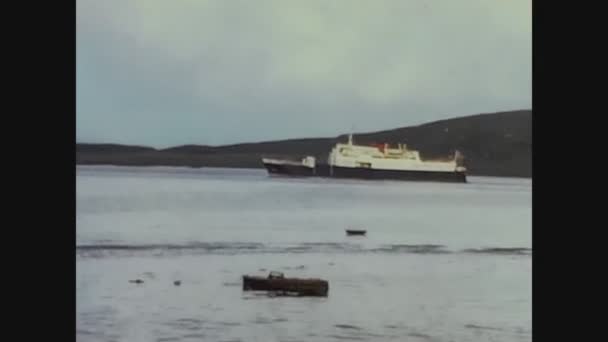 Inveraray 1965, Färja på havet — Stockvideo