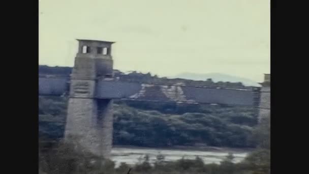 United kingdom 1970, Bridge on the river 2 — Stock Video