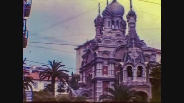 Italie 1966, Sanremo vue sur la rue avec les gens — Video