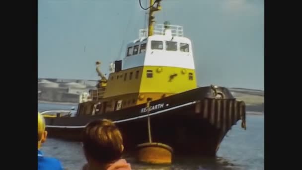 Великобритания 1970, корабли в Бристоле — стоковое видео