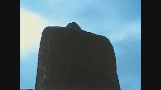 Zjednoczone Królestwo, Stonehenge widok archeologiczny — Wideo stockowe