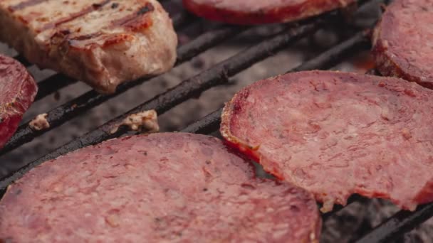 Cena de detalhes de churrasco com cozimento de carne 3 — Vídeo de Stock