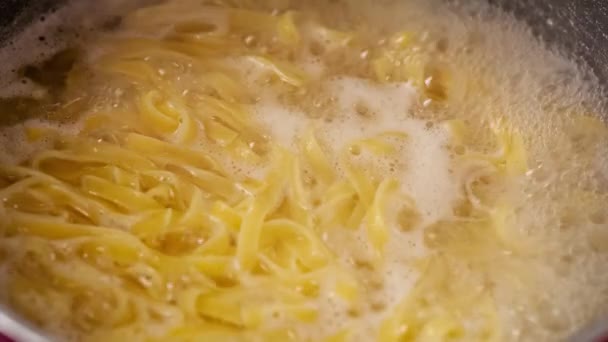 Afvoer pasta detail — Stockvideo