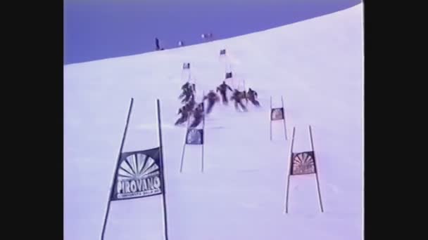 Italia 1988, Sciatori acrobatici sulla neve 12 — Video Stock