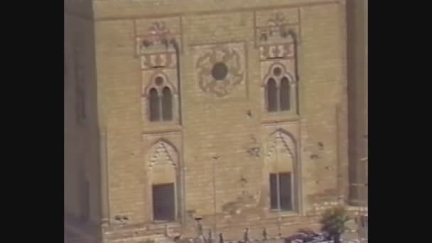 エジプト1988,スルタン・ハサンのモスク・マドラサ2 — ストック動画
