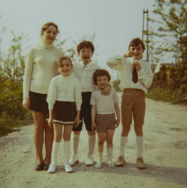 Villanova Del Ghebbo Italia Abril 1969 Feliz Grupo Niños Años — Foto de Stock