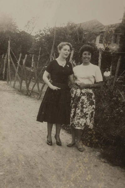 Милан Италия Июня 1954 Женщина Сельской Местности — стоковое фото
