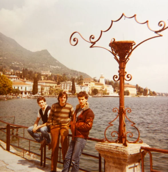 Сало Италия Март 1979 Мальчик Озере Годах — стоковое фото