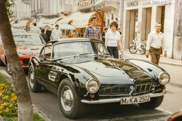Milan Talya Ağustos 1968 Larda Talya Eski Arabalar Sokaklardaydı — Stok fotoğraf