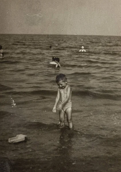 Milano Marittima Italia Luglio 1965 Famiglia Vacanza Mare Negli Anni — Foto Stock