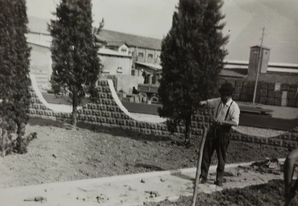 Villanova Del Ghebbo Italia Marzo 1964 Muratore Lavoro Negli Anni — Foto Stock