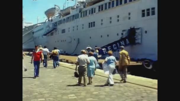 Turquia 1979, Cruzeiro no porto de Istambul — Vídeo de Stock
