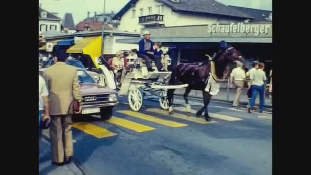 Suíça 1975, Interlaken Street view 3 — Vídeo de Stock