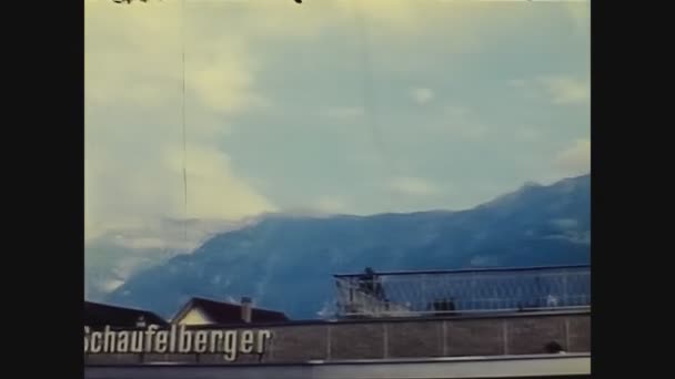 Švýcarsko 1975, Interlaken Street view 4 — Stock video