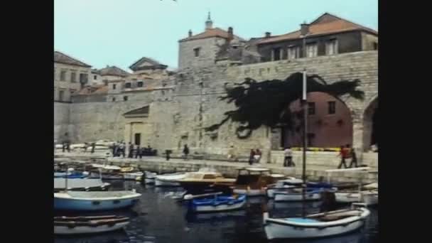Croacia 1975, vista al puerto de Dubrovnik — Vídeos de Stock