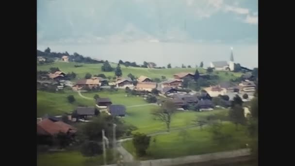 Švýcarsko 1975, Interlaken výhled na hory 7 — Stock video