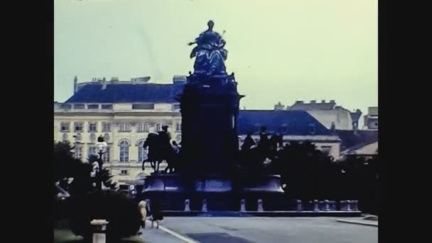 Austria 1974, widok na ulicę Wiedeń 3 — Wideo stockowe