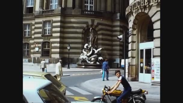 Austria 1974, Viena calle vista 18 — Vídeo de stock