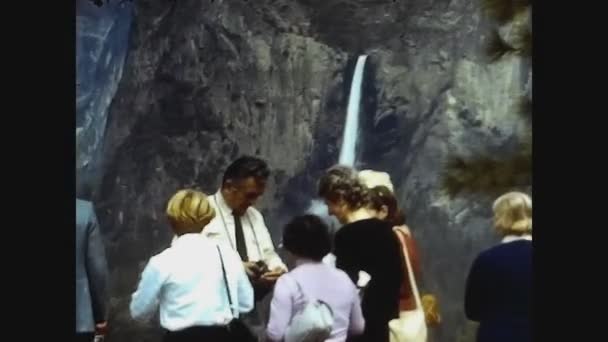 カリフォルニア1978年ヨセミテ滝4 — ストック動画