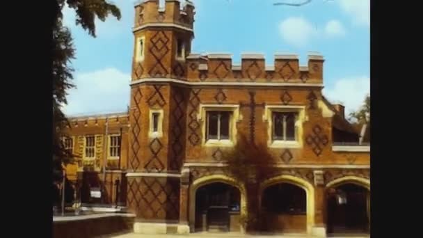 Birleşik Krallık 1974, Elton Kolej Binası — Stok video