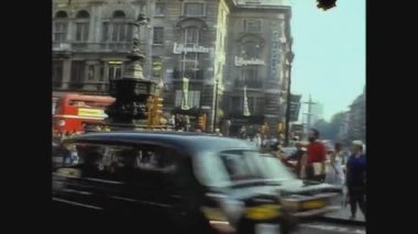 Birleşik Krallık 1979, Piccadilly sirki Londra 4