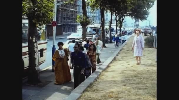 Großbritannien 1974, London street view — Stockvideo