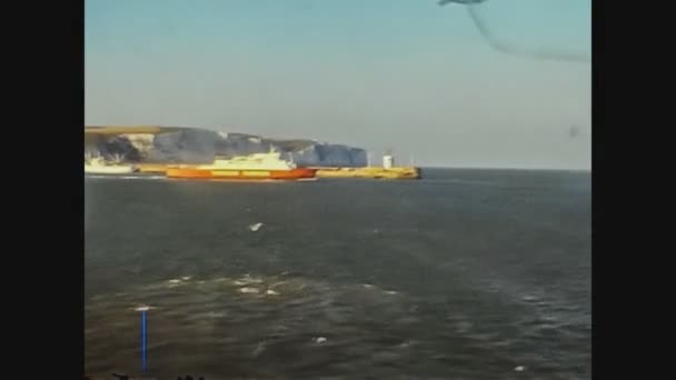 Reino Unido 1974, vista para o porto de Dover 2 — Vídeo de Stock