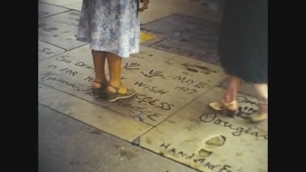 Los Angeles, EUA 1979, Hollywood Walk of Fame — Vídeo de Stock