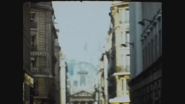 フランス1976年パリのストリートビュー10 — ストック動画