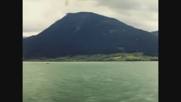 Autriche 1975, Sankt Wolfgang vue sur le lac dans les années 70 — Video