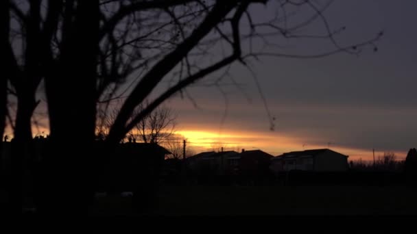 Silhouette ηλιοβασίλεμα χώρα 4 — Αρχείο Βίντεο
