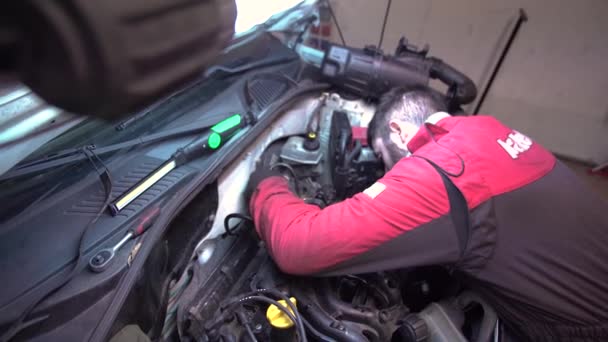 Reparaciones mecánicas coche 7 — Vídeo de stock