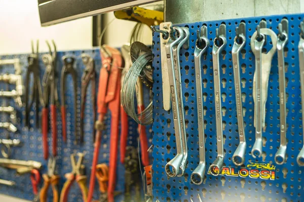 Milan Italy February 2020 Wrenches Hanging Shelf Mechanical Workshop — Stock Photo, Image