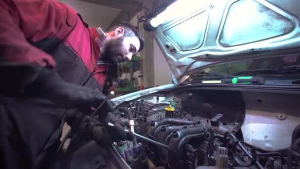 Reparação mecânica carro 5 — Vídeo de Stock