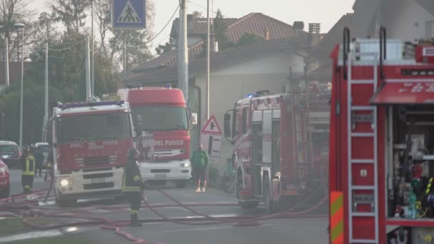 Feuerwehr-Notfallstadt — Stockvideo