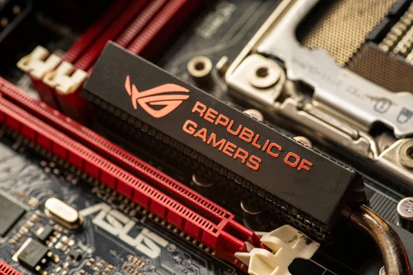 Los Angeles Usa April 2021 Republic Gamers Logo Motherboard Game — 스톡 사진