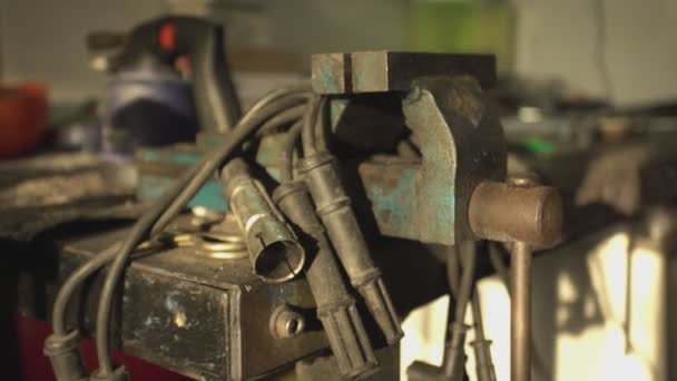 Old car spark plug leads — Vídeo de stock