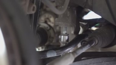 Motorun içindeki vidayı sökme ayrıntıları