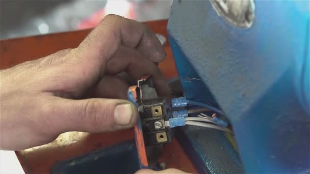 Electrician Screwdriver Detail Work Industrial — Stock Video