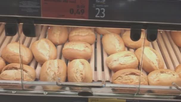 Pan Estante Listo Para Ser Comprado Supermercado — Vídeo de stock