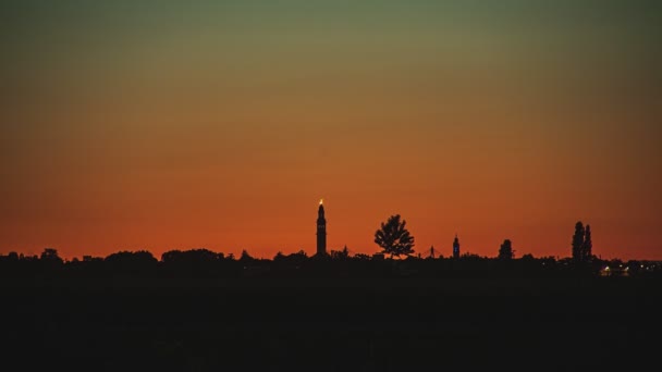 Şehir Kırsal Günbatımı Silueti — Stok video
