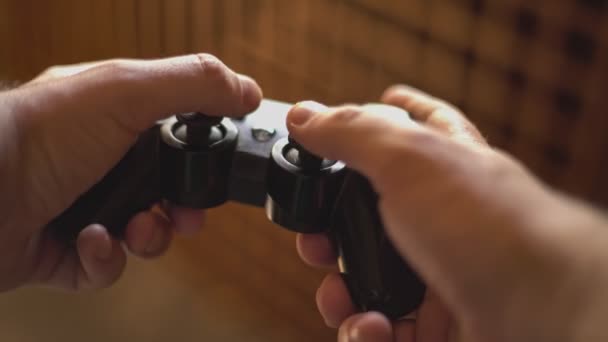 Oyun Için Joypad Detayı Ele Tutuşur — Stok video