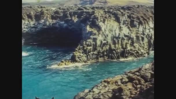スペインランサローテ1974年6月 ランサローテ自然海岸の風景 — ストック動画