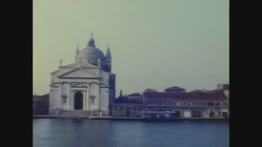 VENICE, İtalya 22 AĞUSTOS 1978: 70 'lerdeki Venedik lagünü manzarası