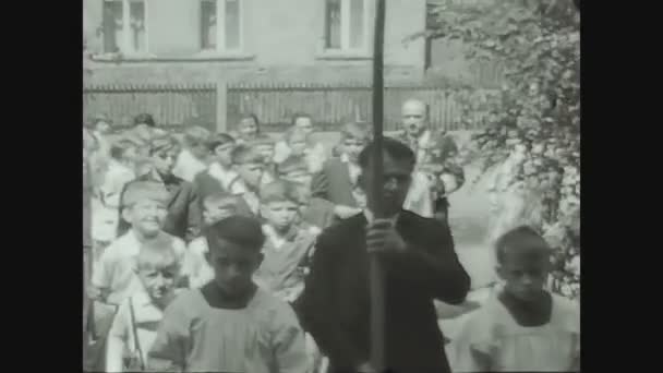 Олин Германия Кирка 1960 Сцена Масонской Религиозной Церемонии Годы — стоковое видео