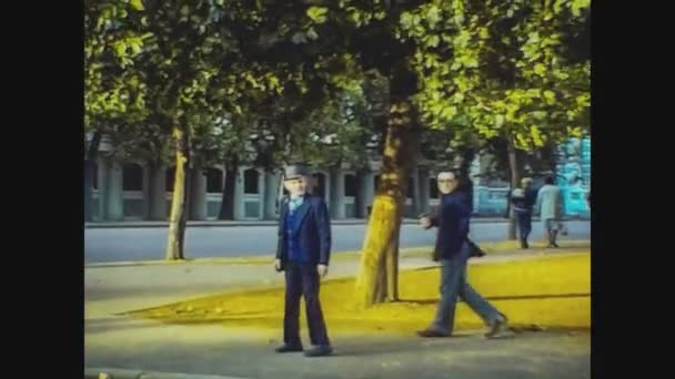 Londres Reino Unido Mayo 1977 Gente Paseando Por Calle Londres — Vídeos de Stock