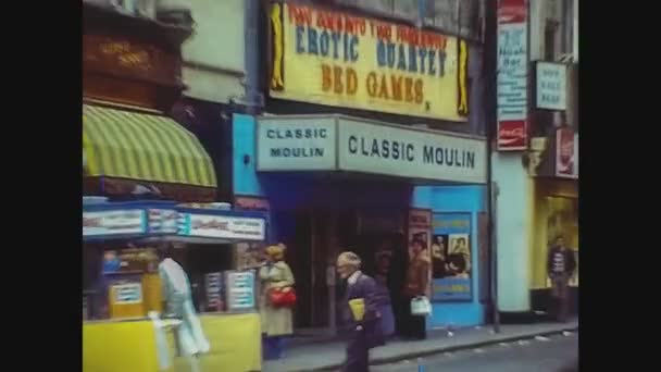 Londen Verenigd Koninkrijk Mei 1977 Soho London Red Light Area — Stockvideo