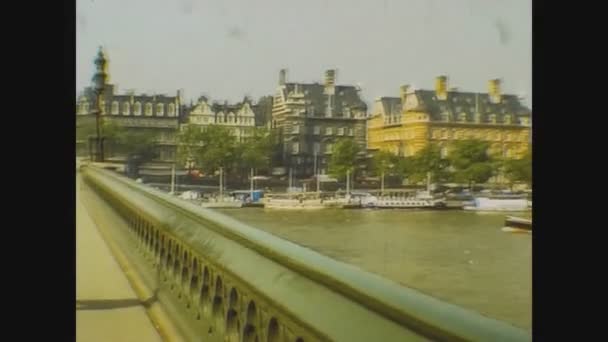 1977年5月5日 联合王国伦敦 70年代的伦敦泰晤士河观点 — 图库视频影像